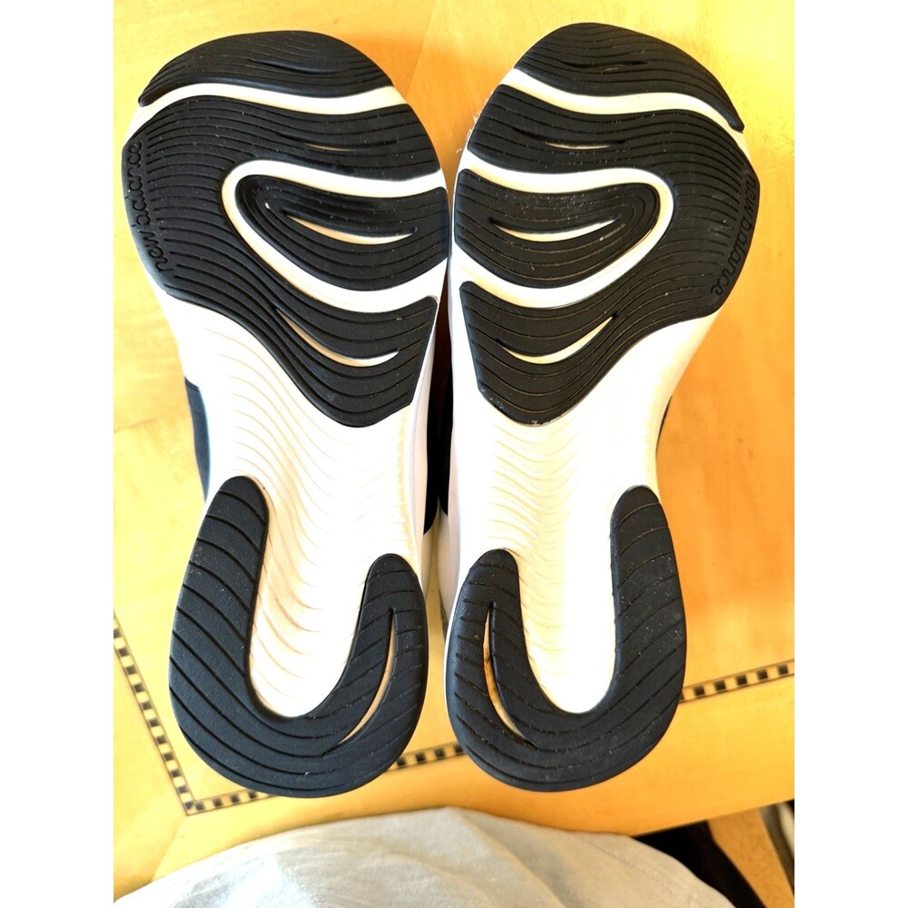 New Balance Dynasoft Nergize V3 Women’s sz 7 White/Black Sneakers Shoes EUC - Picture 11 of 11